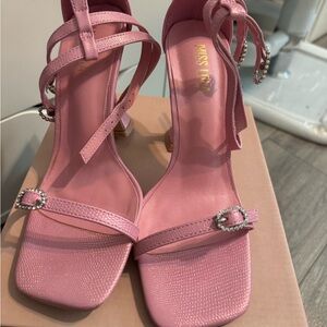 Pink heels